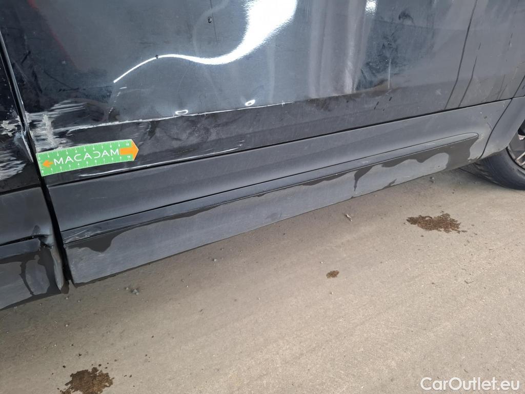  Mercedes  GLB MERCEDES-BENZ  / 2019 / 5P / SUV  200 d AMG Line #137