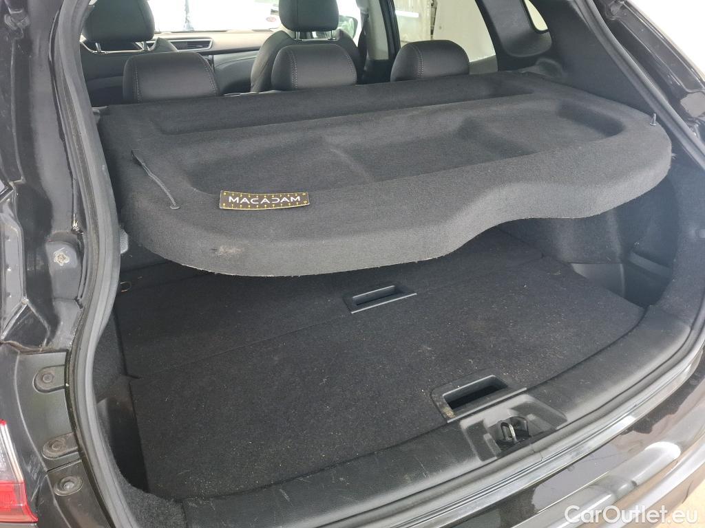  Nissan  Qashqai NISSAN  5p Crossover 1.2 DIG-T 115 Xtronic Tekna #27