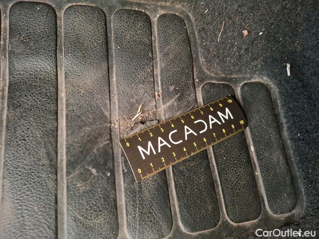  Nissan  Micra NISSAN  5p Berline IG-T 90 Business Edition #13