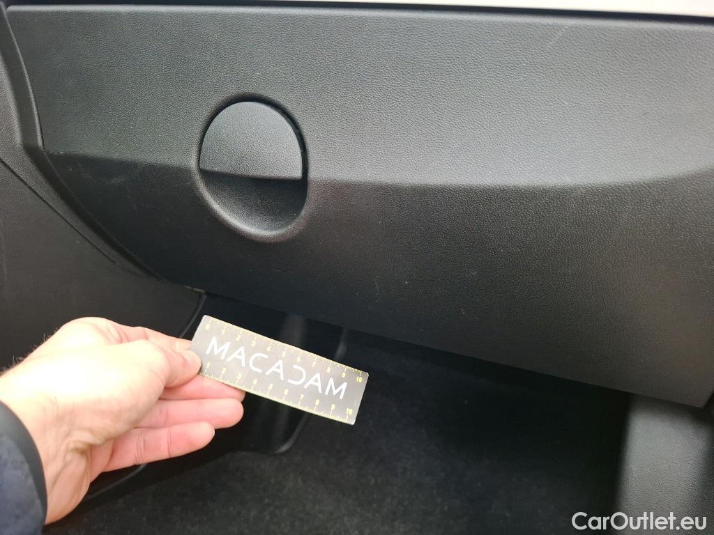  Fiat  500 FIAT C  2015  2P  Cabriolet Hybrid 10 BSG 70 ch Dolcevita #36