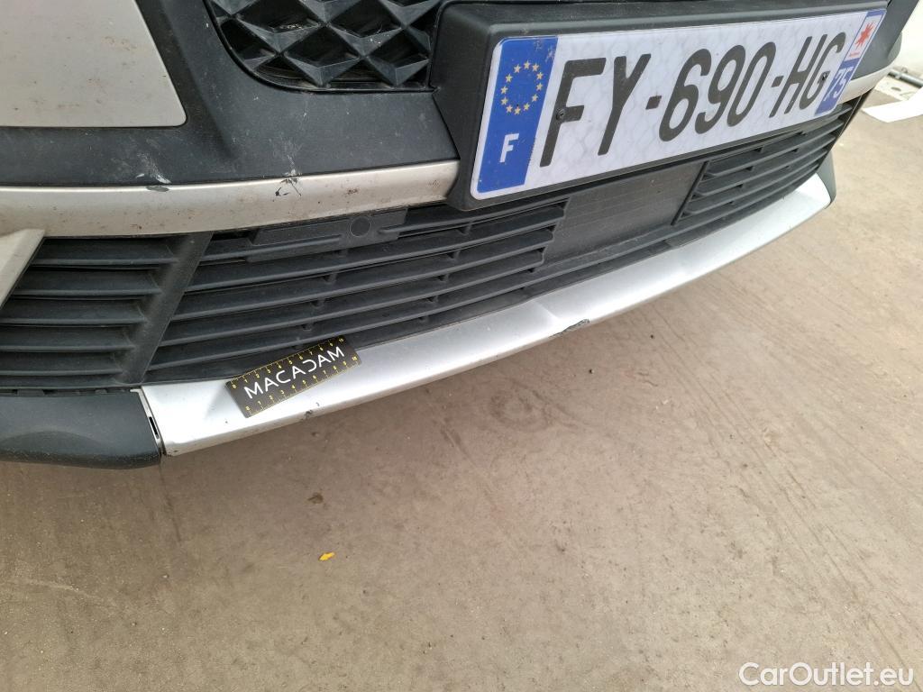  DS  DS7 DS DS 7 Crossback / 2017 / 5P / SUV E-TENSE 225 PERFORMANCE Line #18