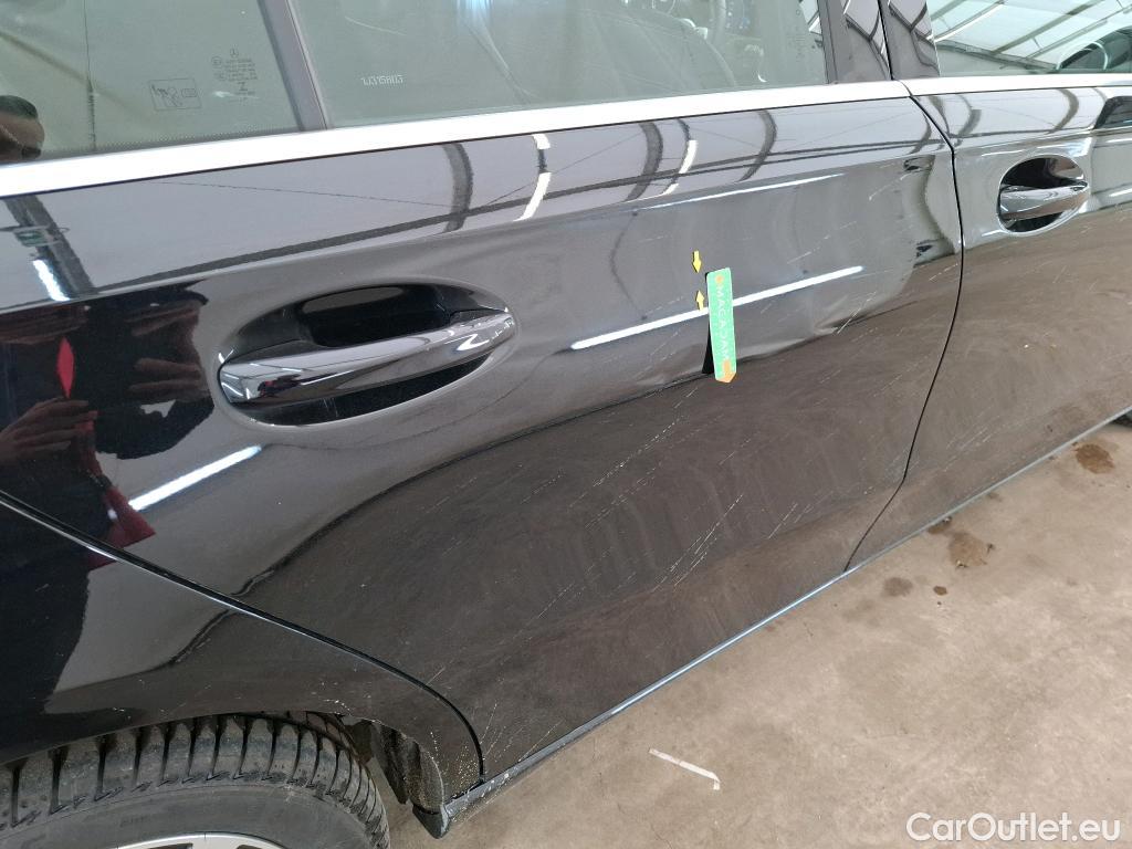  Mercedes  A-Klasse MERCEDES-BENZ Classe A Compact  2018  5P  Berline A 250 e Business Line 8GDCT #4