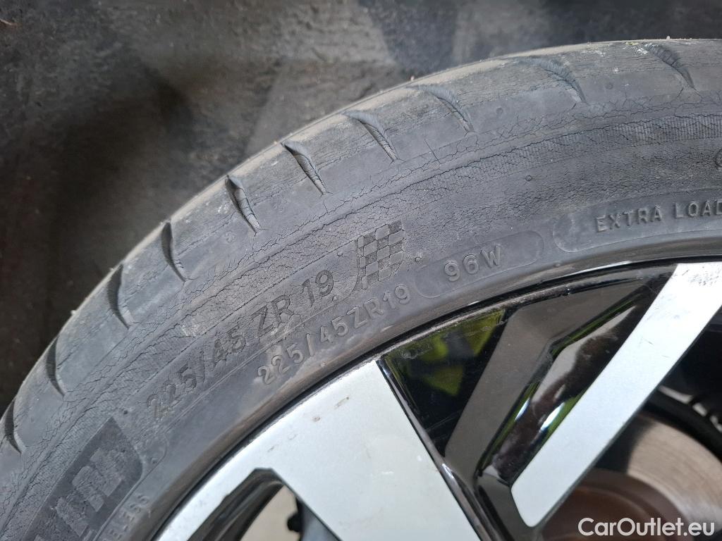  Nissan  Qashqai NISSAN  5p Crossover 1.2 DIG-T 115 Xtronic Tekna #15