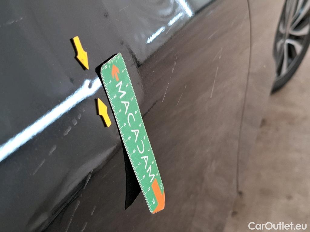  Mercedes  A-Klasse MERCEDES-BENZ Classe A Compact  2018  5P  Berline A 250 e Business Line 8GDCT #5