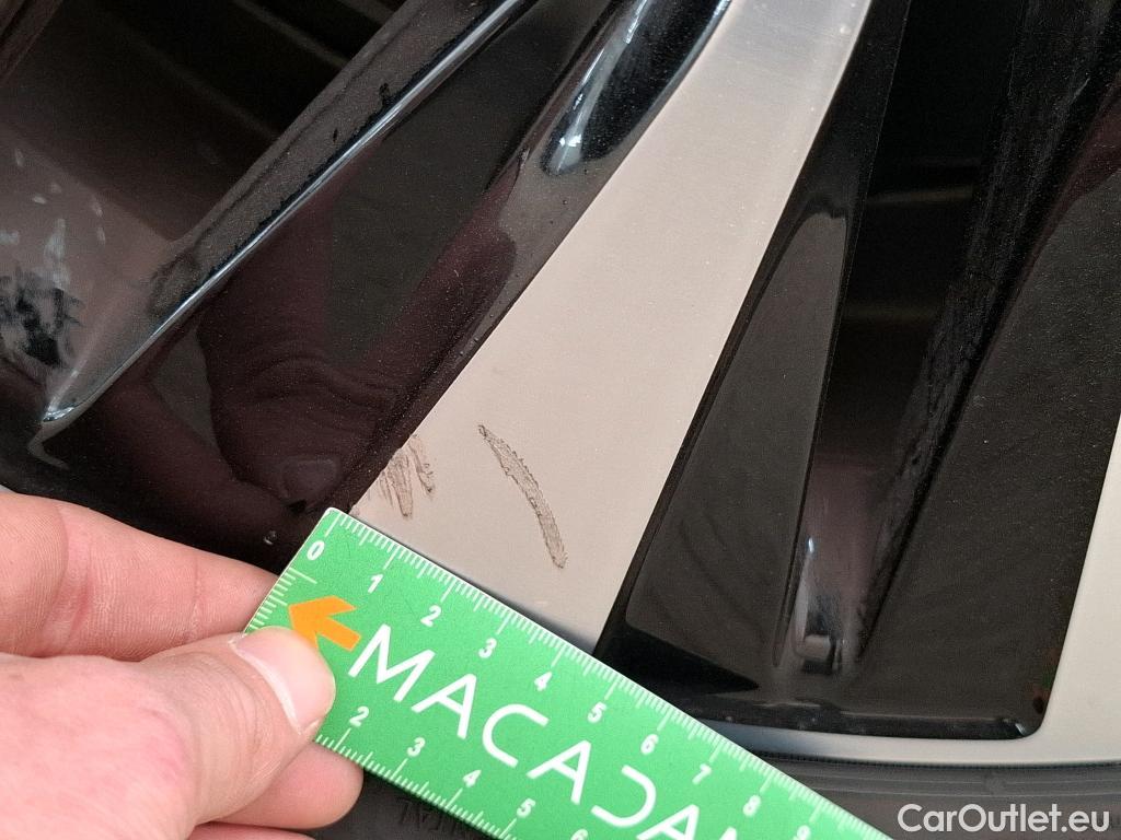  Mercedes  A-Klasse MERCEDESBENZ Classe A Berline  2018  4P  Berline A 250 e Business Line 8GDCT #15