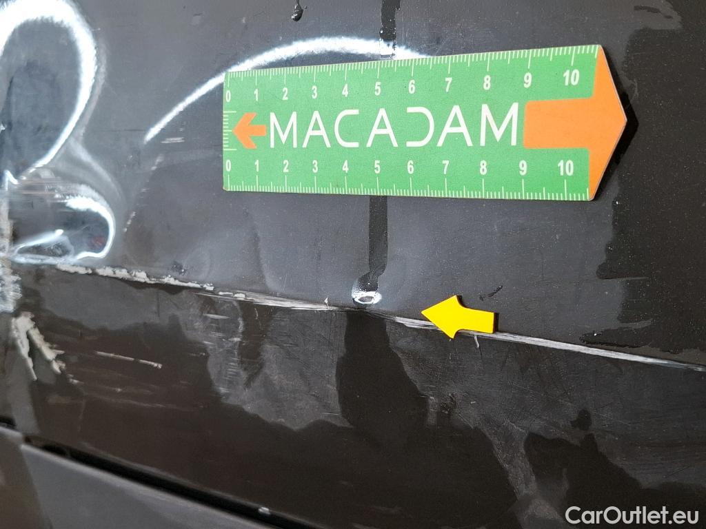  Mercedes  GLB MERCEDES-BENZ  / 2019 / 5P / SUV  200 d AMG Line #14