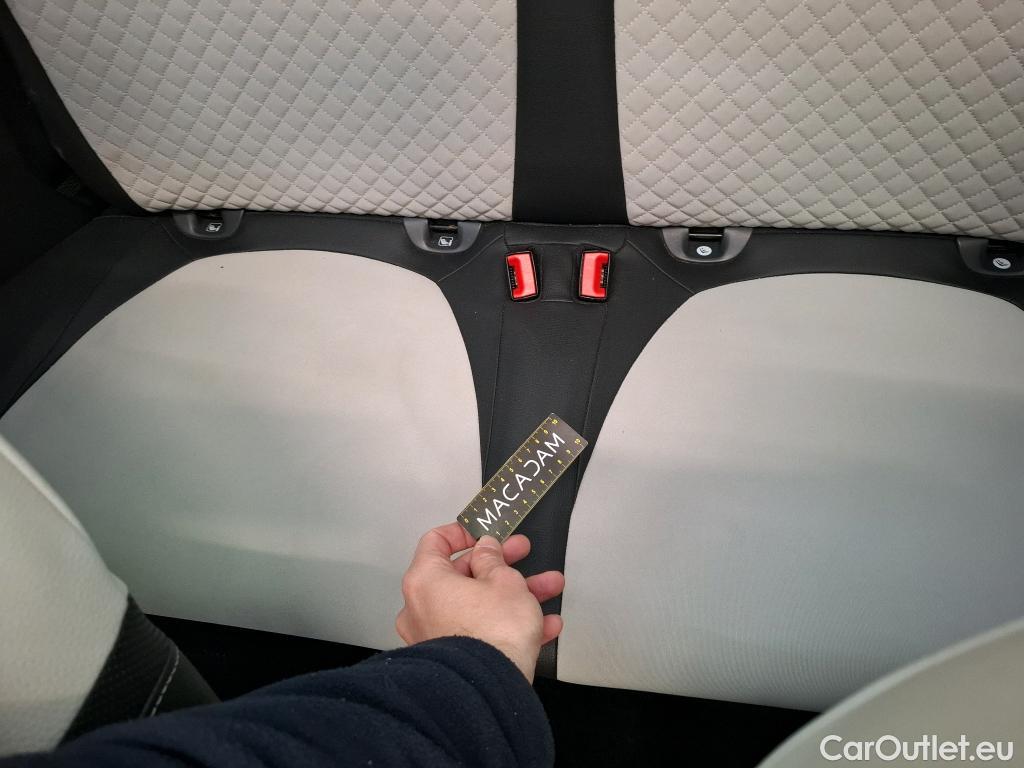  Fiat  500 FIAT C  2015  2P  Cabriolet Hybrid 10 BSG 70 ch Dolcevita #32