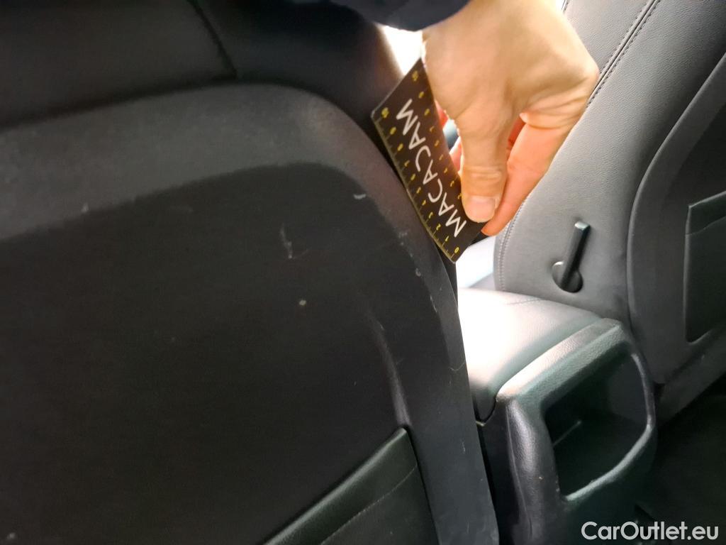  Nissan  Qashqai NISSAN  5p Crossover 1.2 DIG-T 115 Xtronic Tekna #49