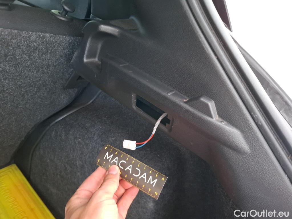  Nissan  Micra NISSAN  5p Berline IG-T 90 Business Edition #18