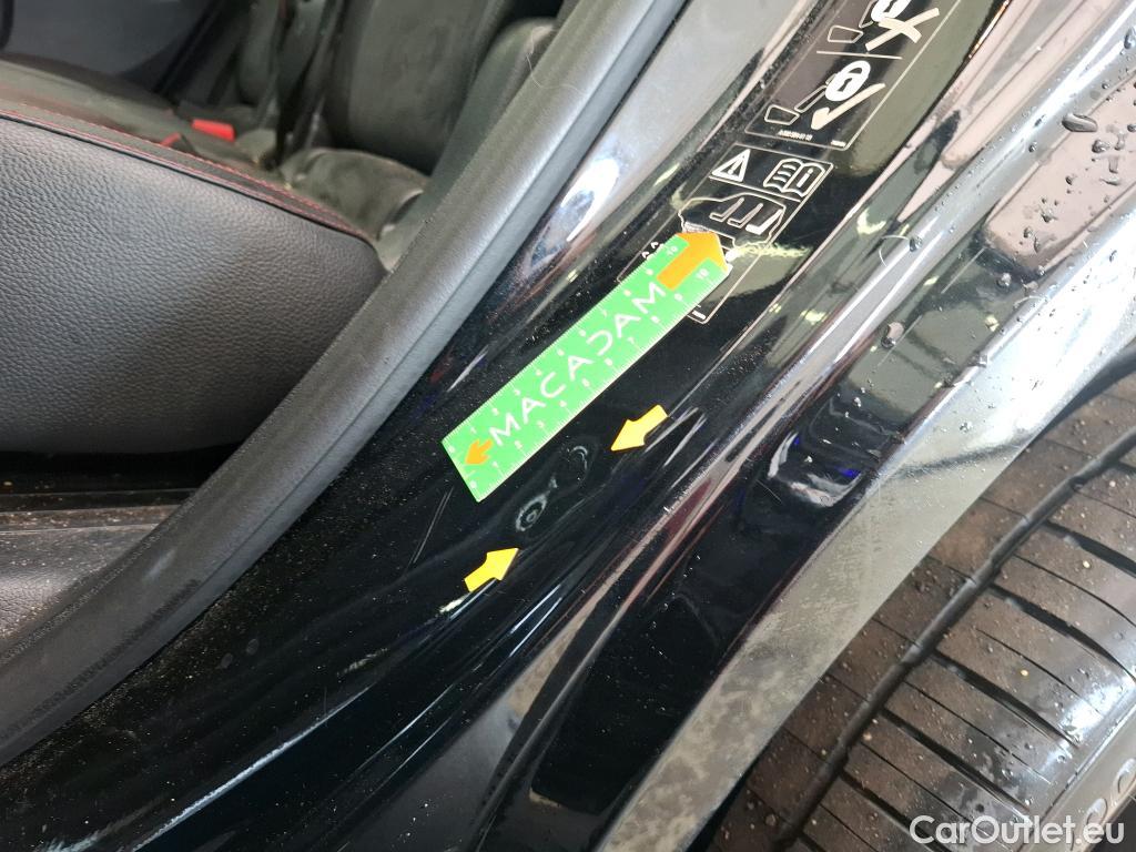  Mercedes  GLB MERCEDES-BENZ  / 2019 / 5P / SUV  200 d AMG Line #117