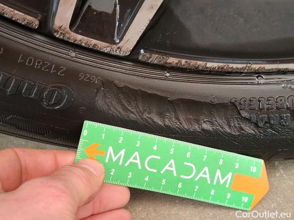  Mercedes  GLB MERCEDES-BENZ  / 2019 / 5P / SUV  200 d AMG Line #34