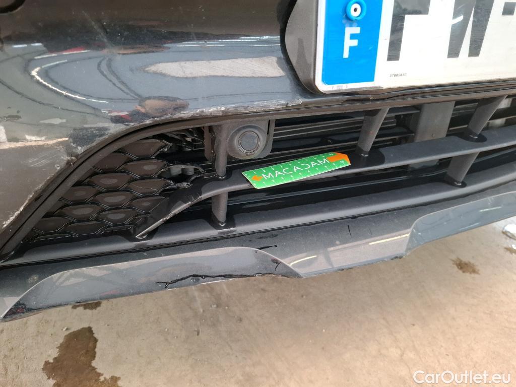  Mercedes  GLB MERCEDES-BENZ  / 2019 / 5P / SUV  200 d AMG Line #37