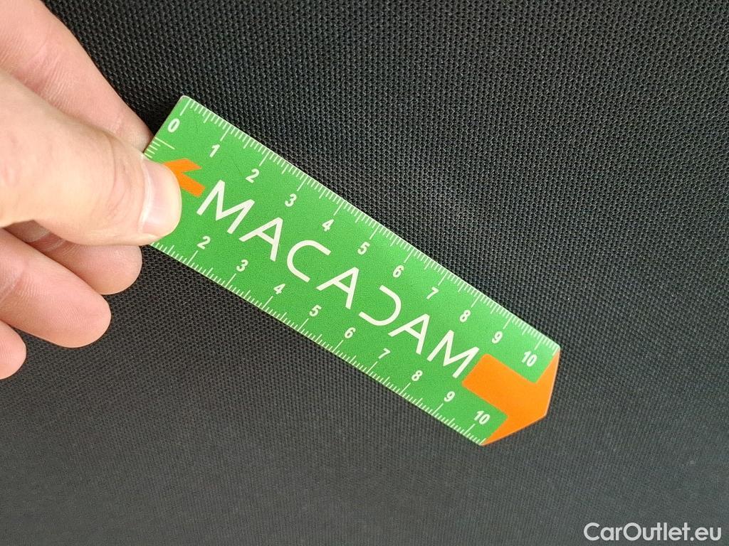  Mercedes  A-Klasse MERCEDESBENZ Classe A Berline  2018  4P  Berline A 250 e Business Line 8GDCT #25