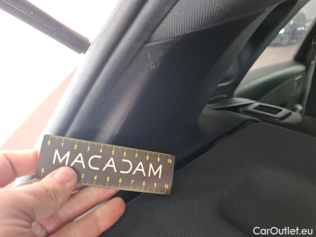  DS  DS7 DS DS 7 Crossback / 2017 / 5P / SUV E-TENSE 225 PERFORMANCE Line #26