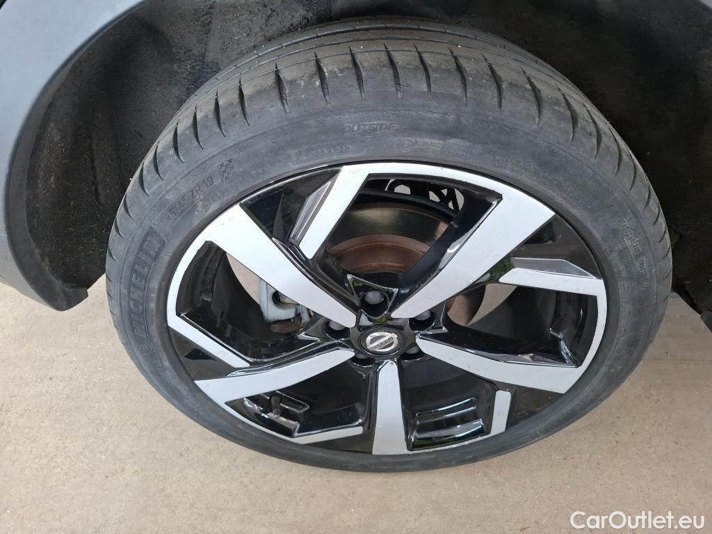  Nissan  Qashqai NISSAN  5p Crossover 1.2 DIG-T 115 Xtronic Tekna #12