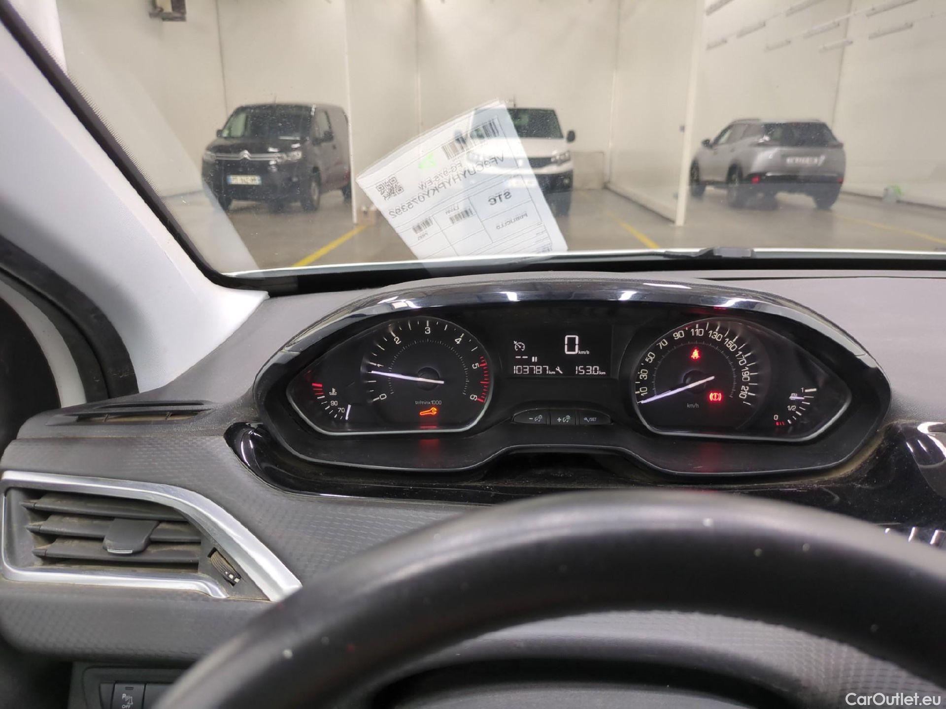  Peugeot  2008  Active Business 1.5 HDi 100CV BVM5 E6dT #19