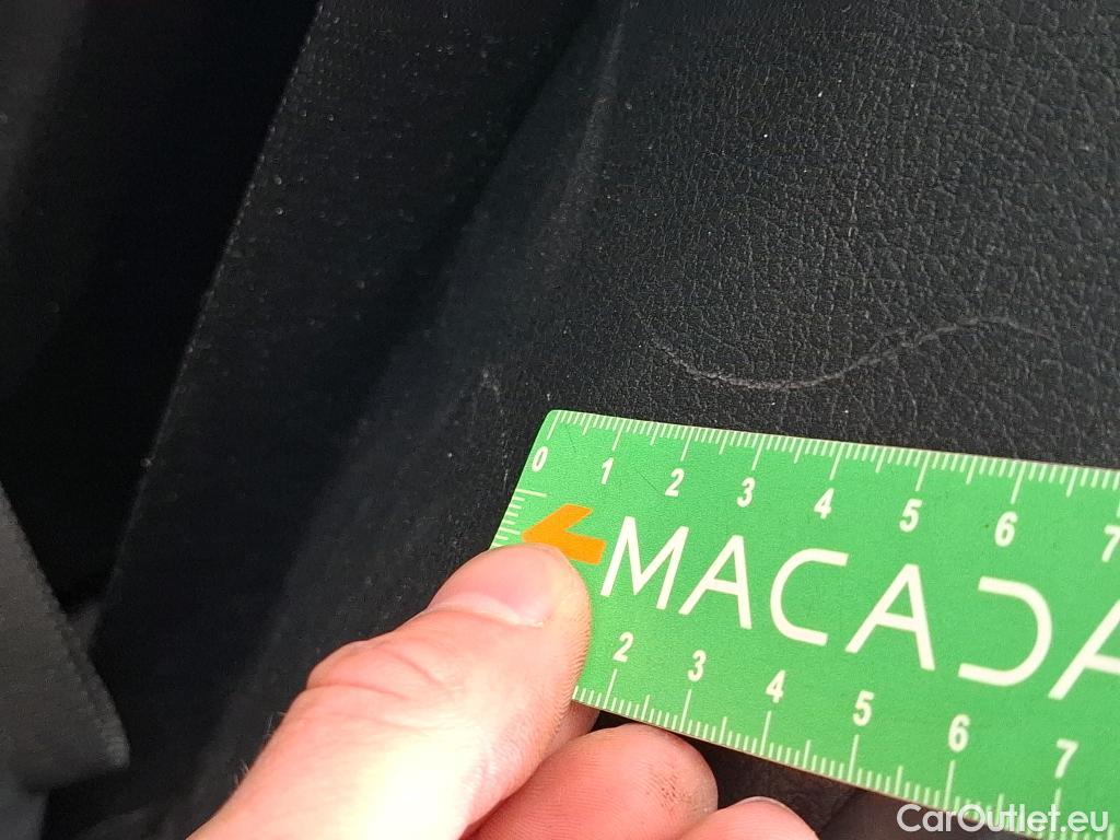  Mercedes  GLB MERCEDES-BENZ  / 2019 / 5P / SUV  200 d AMG Line #102