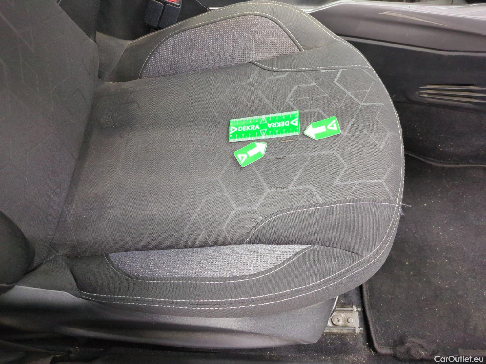  Peugeot  2008  Active Business 1.5 HDi 100CV BVM5 E6dT #9