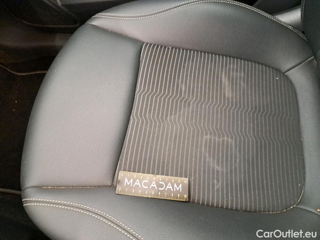  Mercedes  GLA MERCEDES-BENZ  / 2020 / 5P / SUV 1.3  250 e BUSINESS LINE DCT #23