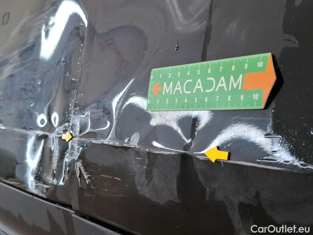  Mercedes  GLB MERCEDES-BENZ  / 2019 / 5P / SUV  200 d AMG Line #13