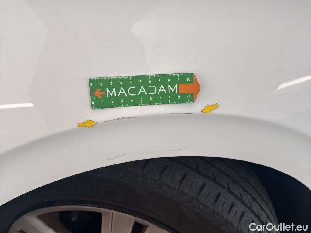  Peugeot  208 PEUGEOT  / 2015 / 5P / Berline &BLUEHDI 100 €6.c S&S ALLURE BUSINESS #11