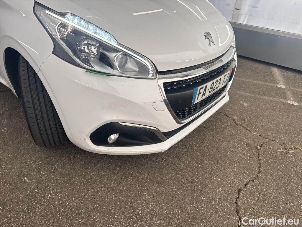  Peugeot  208 PEUGEOT  / 2015 / 5P / Berline &BLUEHDI 100 €6.c S&S ALLURE BUSINESS #1