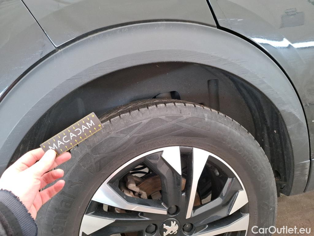  Peugeot  2008  Allure Pack 1.5 HDi 130CV BVA8 E6d #8