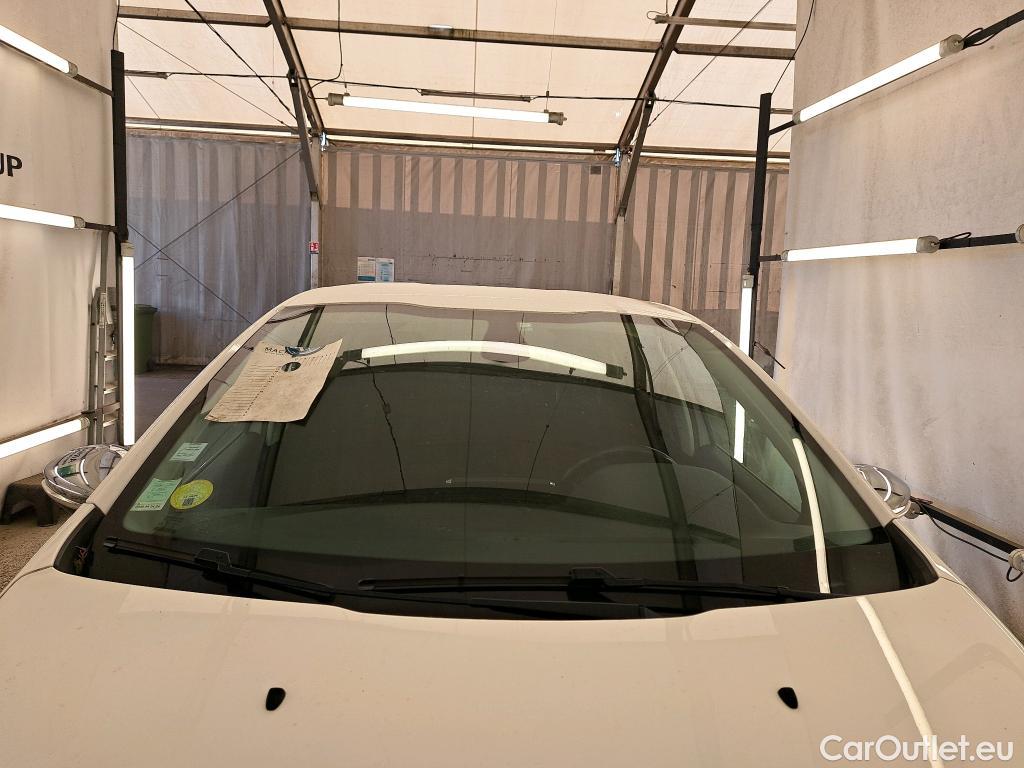  Peugeot  208 PEUGEOT  / 2015 / 5P / Berline &BLUEHDI 100 €6.c S&S ALLURE BUSINESS #35