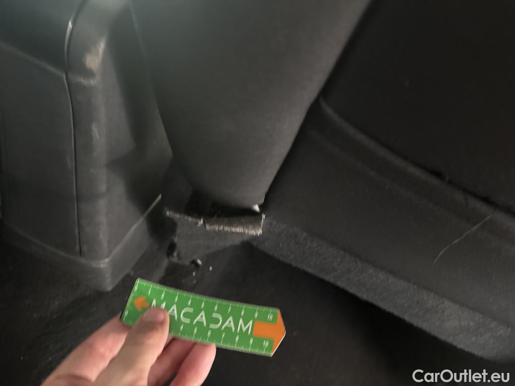  Peugeot  208 PEUGEOT  / 2015 / 5P / Berline &BLUEHDI 100 €6.c S&S ALLURE BUSINESS #20