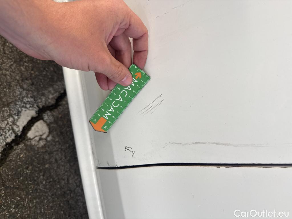  Peugeot  208 PEUGEOT  / 2015 / 5P / Berline &BLUEHDI 100 €6.c S&S ALLURE BUSINESS #24