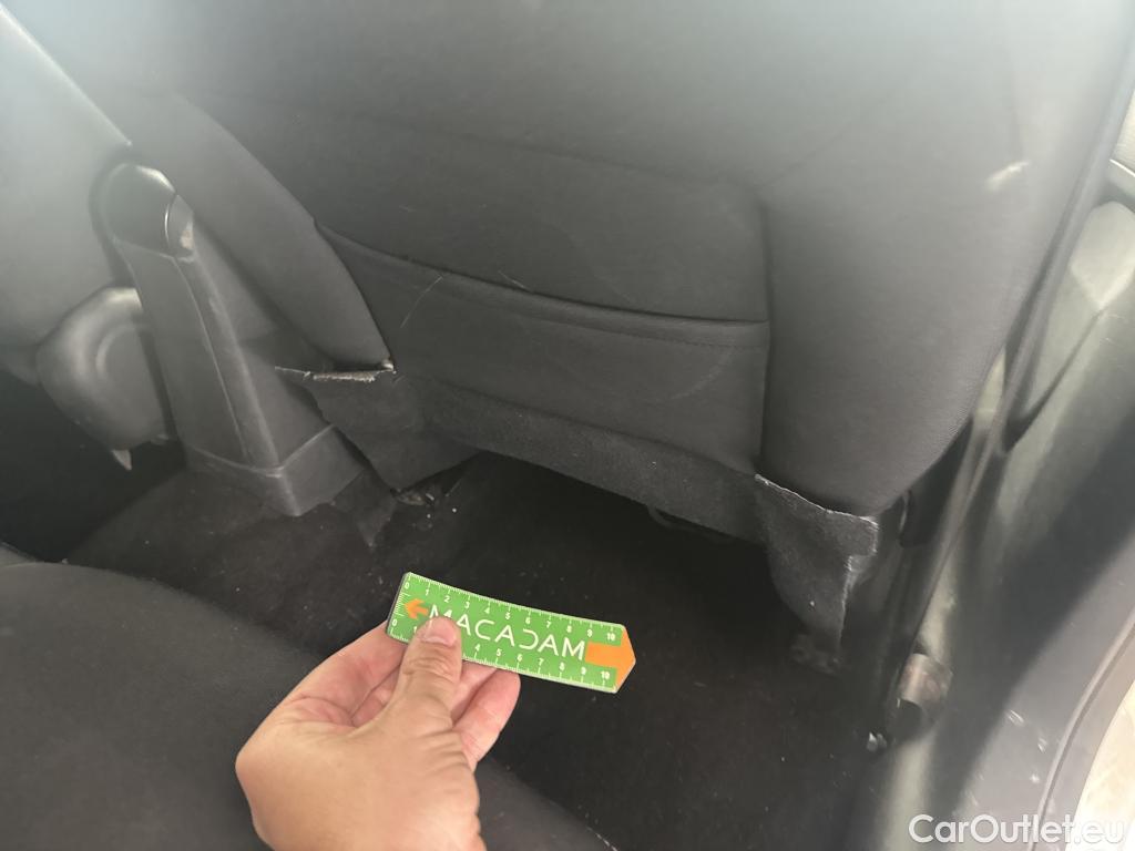  Peugeot  208 PEUGEOT  / 2015 / 5P / Berline &BLUEHDI 100 €6.c S&S ALLURE BUSINESS #18