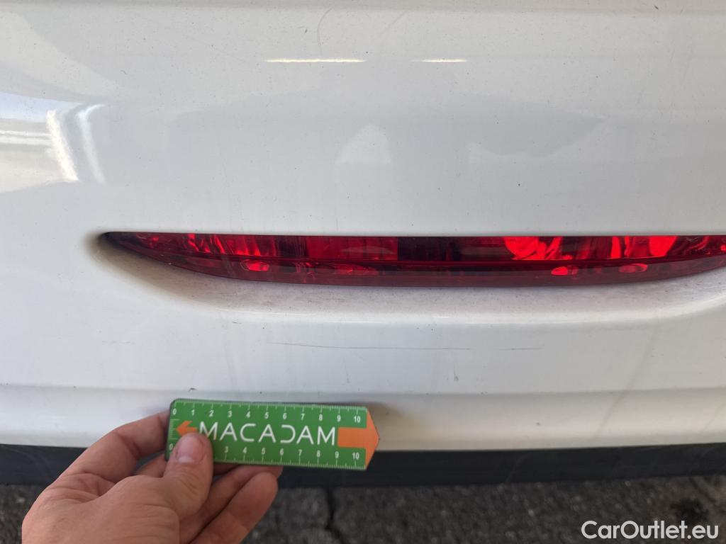  Peugeot  208 PEUGEOT  / 2015 / 5P / Berline &BLUEHDI 100 €6.c S&S ALLURE BUSINESS #15