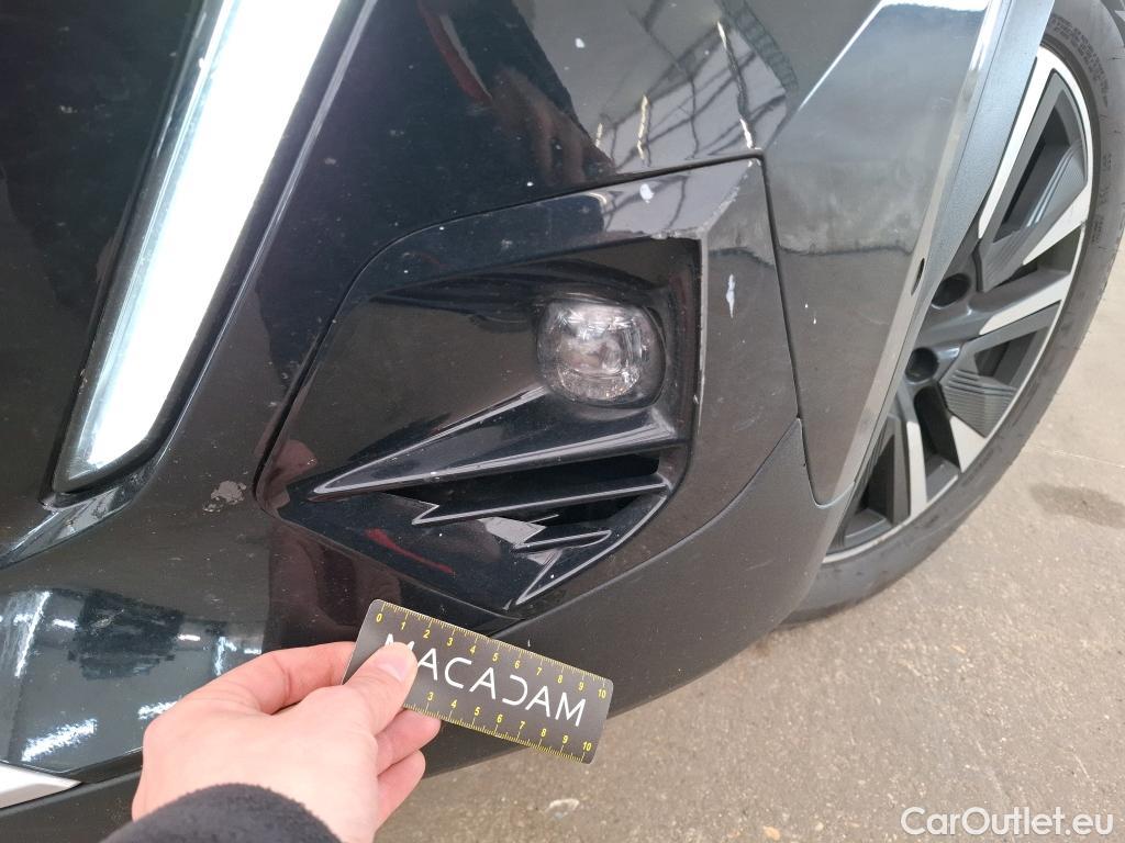  Peugeot  2008 PEUGEOT  / 2019 / 5P / Crossover BLUEHDI 130 S&S EAT8 GT PACK #17