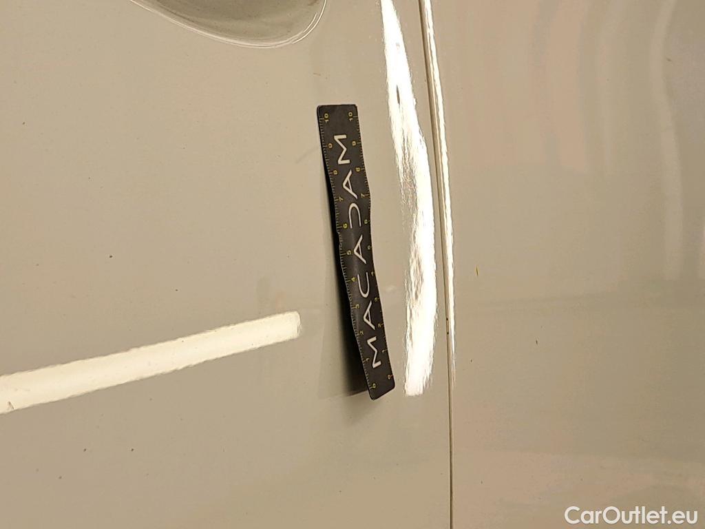  Peugeot  208 PEUGEOT  / 2015 / 5P / Berline &BLUEHDI 100 €6.c S&S ALLURE BUSINESS #17