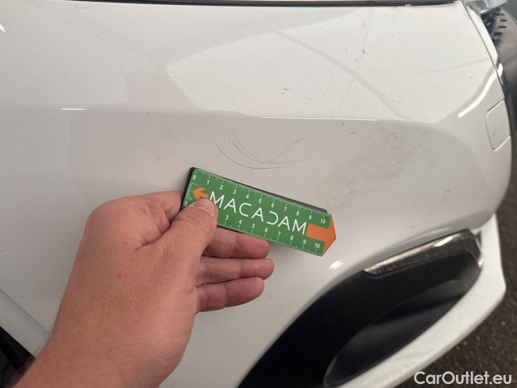  Peugeot  208 PEUGEOT  / 2015 / 5P / Berline &BLUEHDI 100 €6.c S&S ALLURE BUSINESS #2