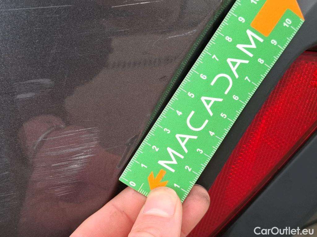  Toyota  Yaris TOYOTA  Hybride / 2019 / 5P / Berline Hybride 114h France Business #24