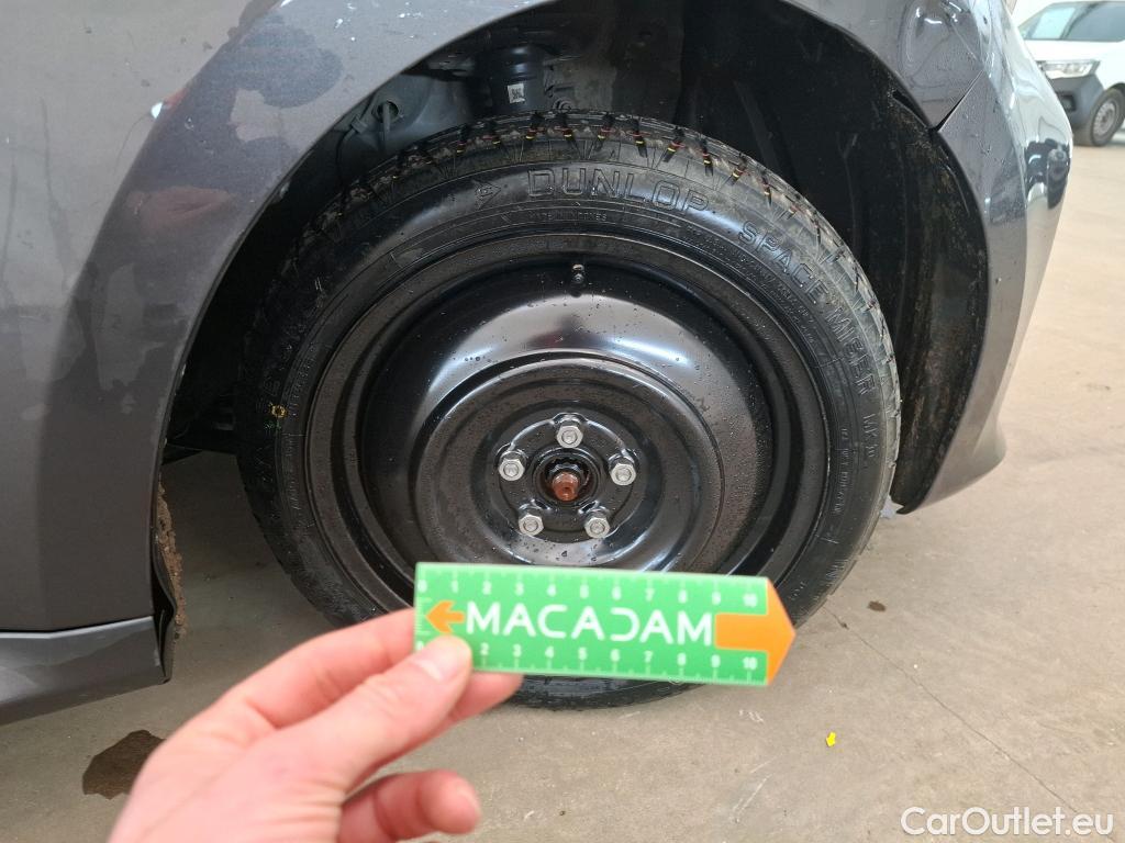  Toyota  Yaris TOYOTA  Hybride / 2019 / 5P / Berline Hybride 114h France Business #41