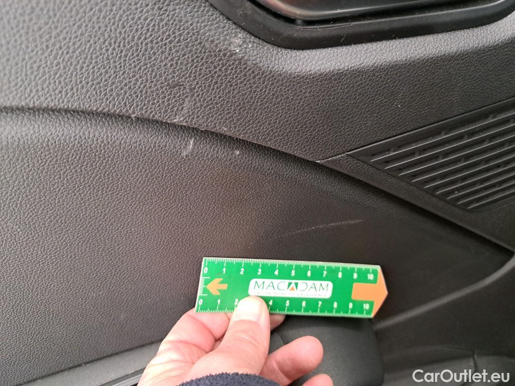  Renault  Captur  II Zen 1.0 TCe 90CV BVM6 E6d #24