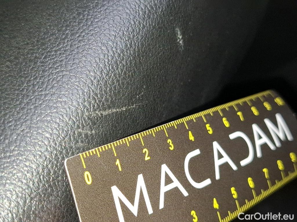  Renault  Megane RENAULT Mégane Société / 2020 / 5P / Berline Air Nav réversible Blue dCi 115 - 21N #27