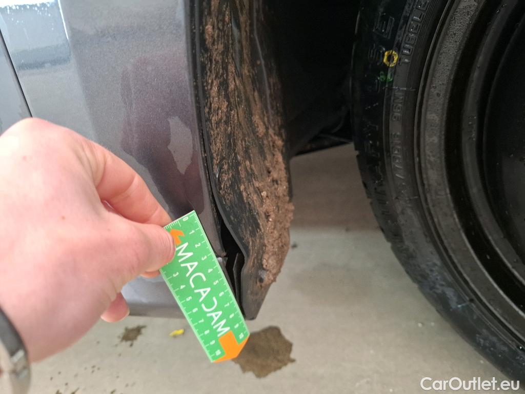  Toyota  Yaris TOYOTA  Hybride / 2019 / 5P / Berline Hybride 114h France Business #55