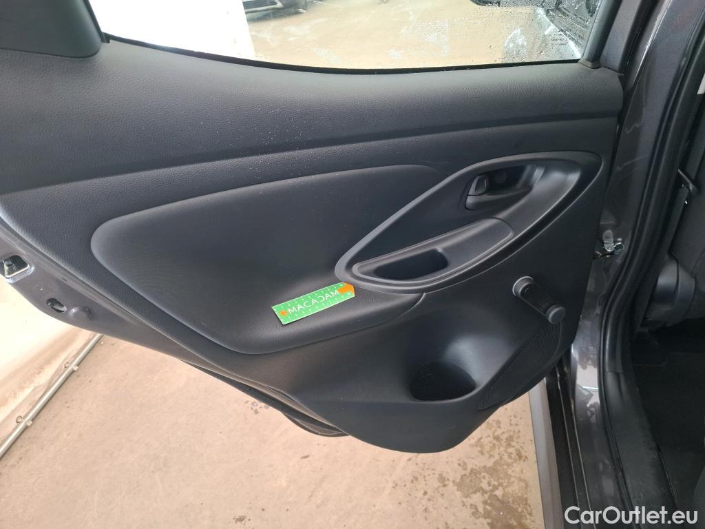  Toyota  Yaris TOYOTA  Hybride / 2019 / 5P / Berline Hybride 114h France Business #29