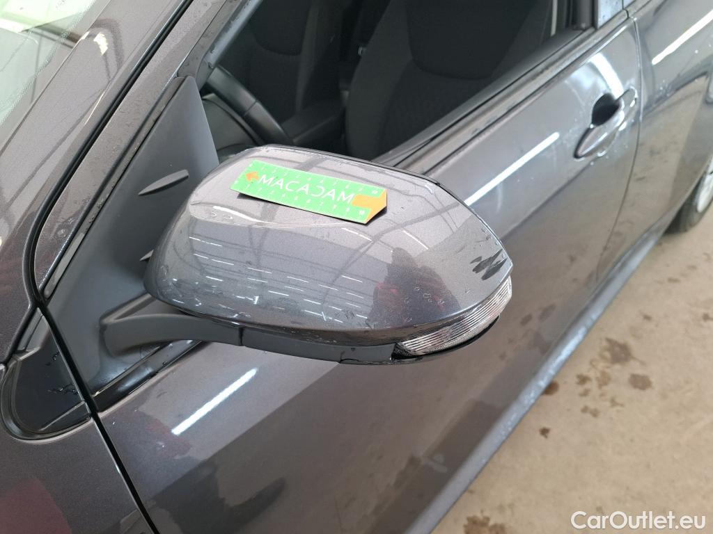  Toyota  Yaris TOYOTA  Hybride / 2019 / 5P / Berline Hybride 114h France Business #48