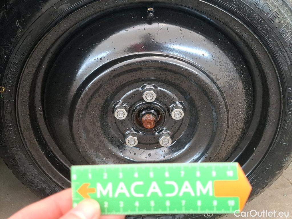  Toyota  Yaris TOYOTA  Hybride / 2019 / 5P / Berline Hybride 114h France Business #42