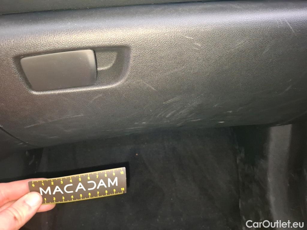  Renault  Megane RENAULT Mégane Société / 2020 / 5P / Berline Air Nav réversible Blue dCi 115 - 21N #25