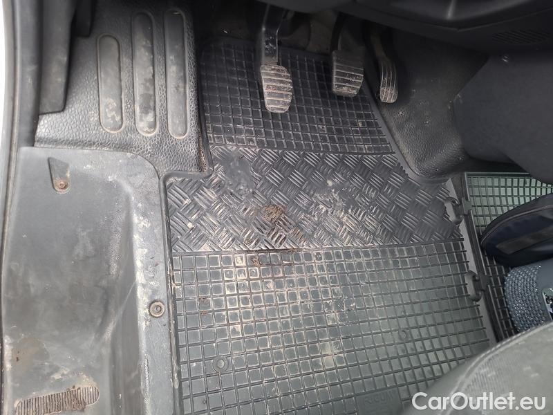  Opel  Movano  2 (2003) Mov.Van CDTI 135 3.5 L2H2 FWD #7