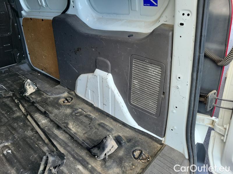  Ford  Transit Connect  (2013) Tr.Co.1.5EB 74 TREND L2 4d #18