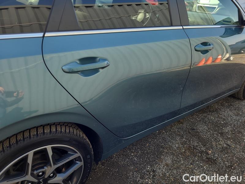  KIA  Cee'd Ceed  (CD) (2018->) Ceed SW 1.5 T-GDI 118 Top #10