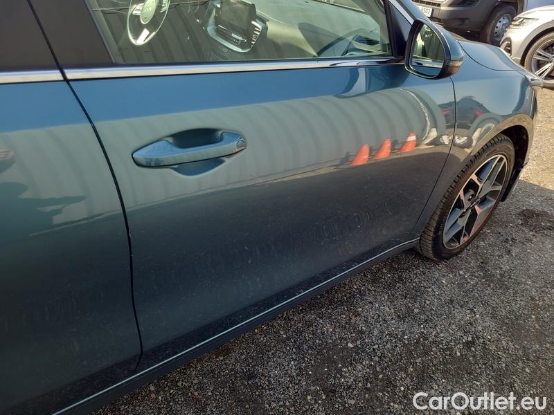  KIA  Cee'd Ceed  (CD) (2018->) Ceed SW 1.5 T-GDI 118 Top #11