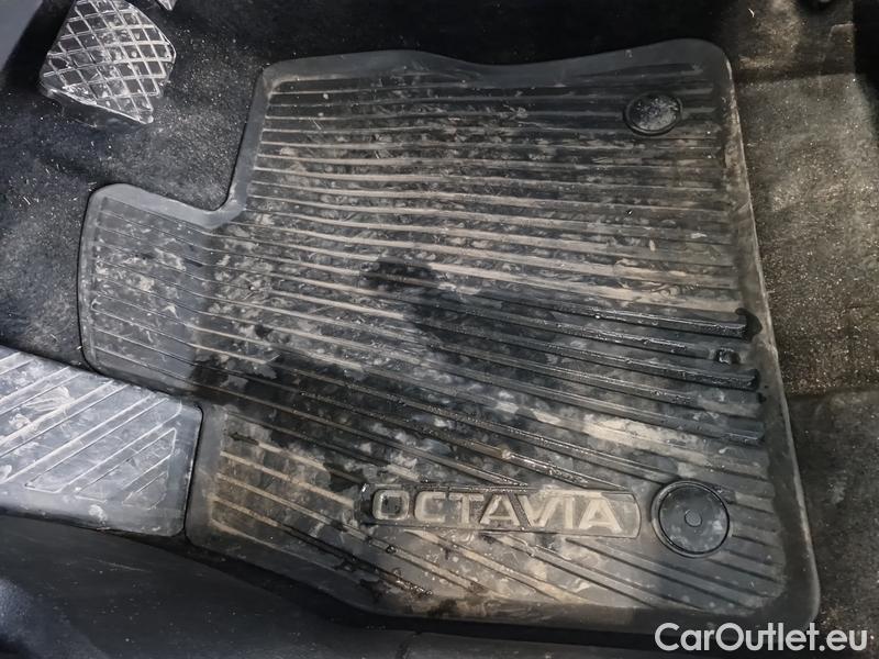  Skoda  Octavia  Combi (NX3)(2020) Oct.C.2.0TDI 110 4x4 Ambit AT #7