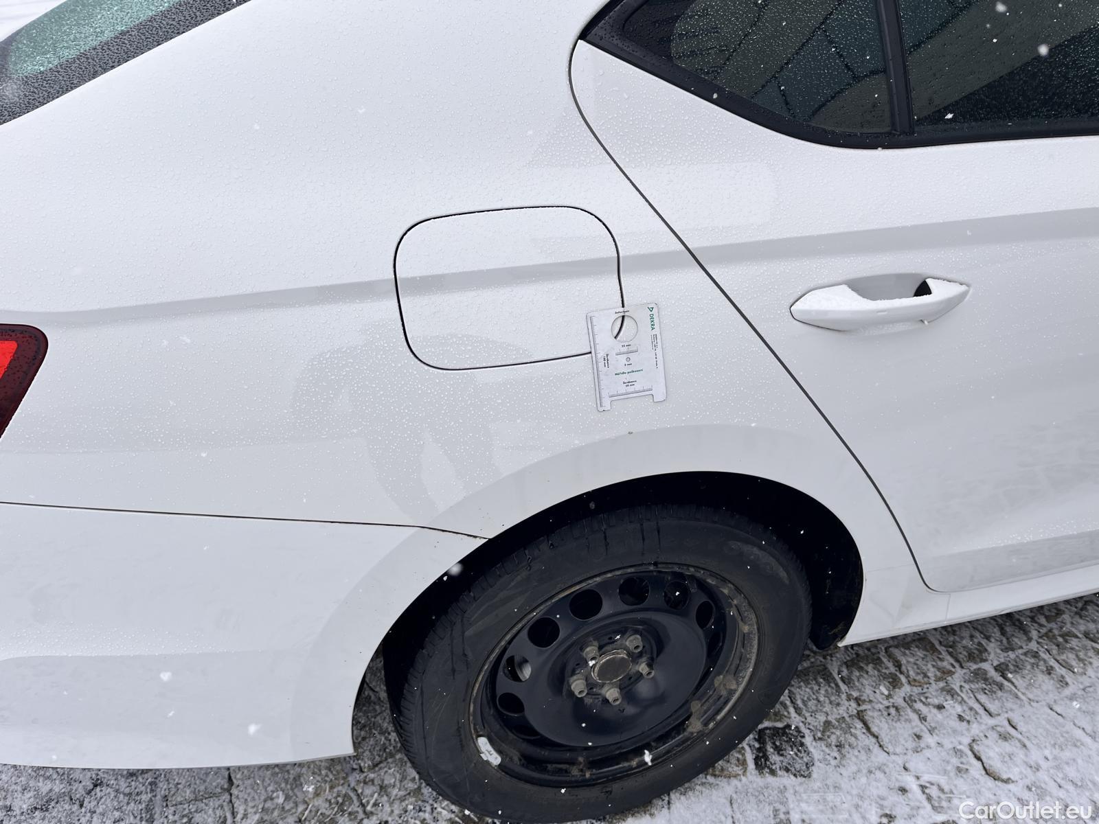  Skoda  Octavia  Lim. (NX3)(2020)  2.0TDI 85 Ambition 5d #7